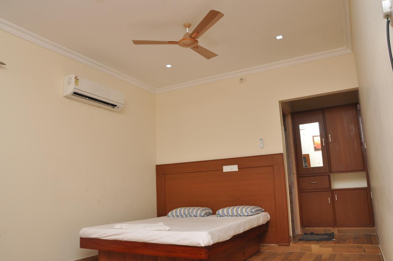 Altis Lodge Erode Zewnętrze zdjęcie